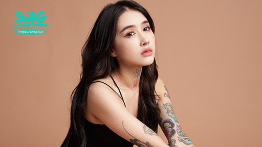 SWAG 反差感女王 Kimmy！從遺體化妝師到成人直播女王🔥 🔥