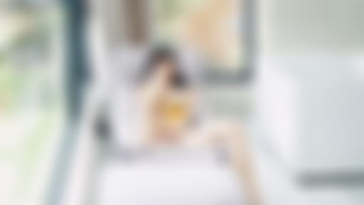 淫蕩的 SWAG 主播 Neko 趁家人不在，在半透明的櫥窗手淫